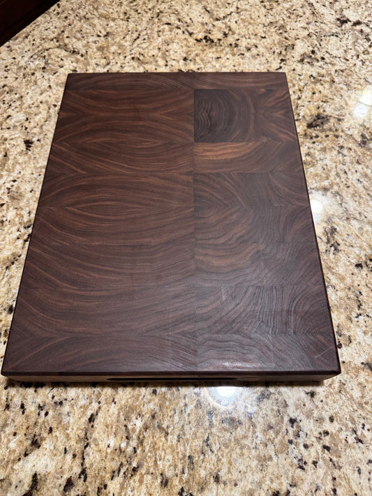 Premium All Walnut Grain Cutting Board Masterpiece Design #2