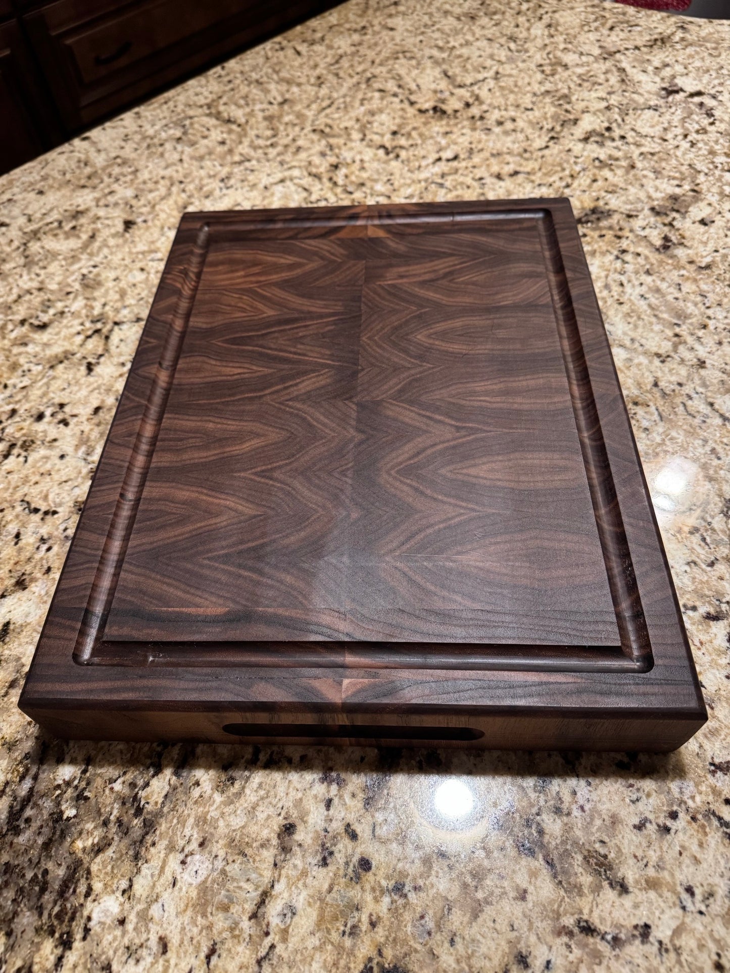 Premium All Walnut Grain Cutting Board Masterpiece Design #3